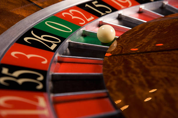 dingdong slot live dealer demo showing blackjack table with real cards and chips